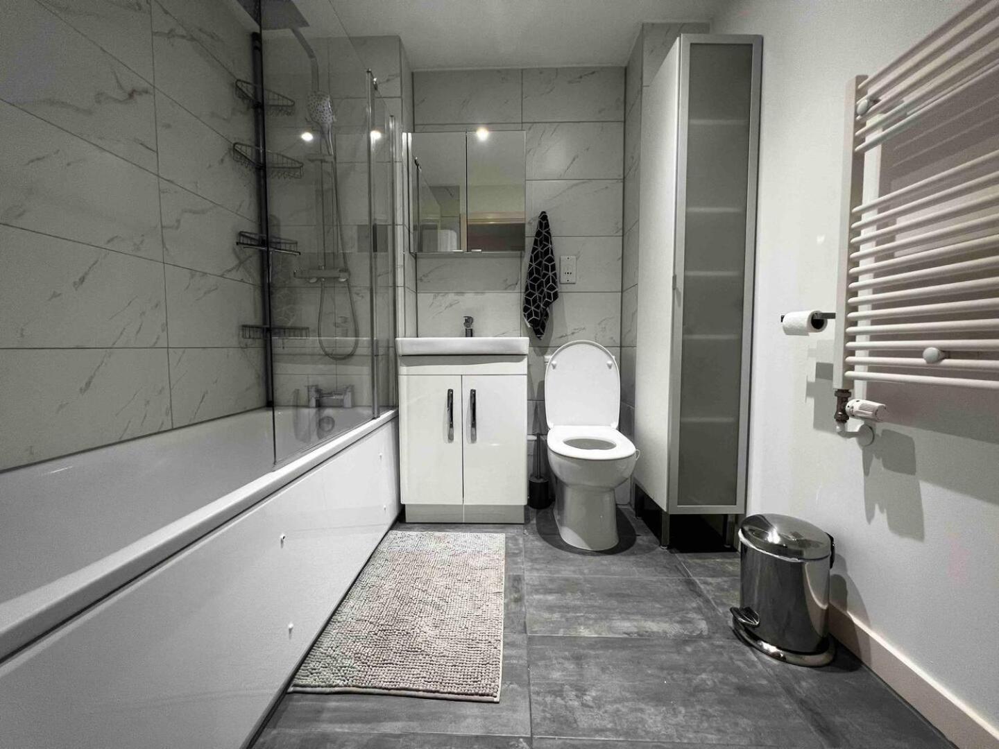 Ferienwohnung Stylish 1-Bed Flat With Sofa-Bed In London Exterior foto